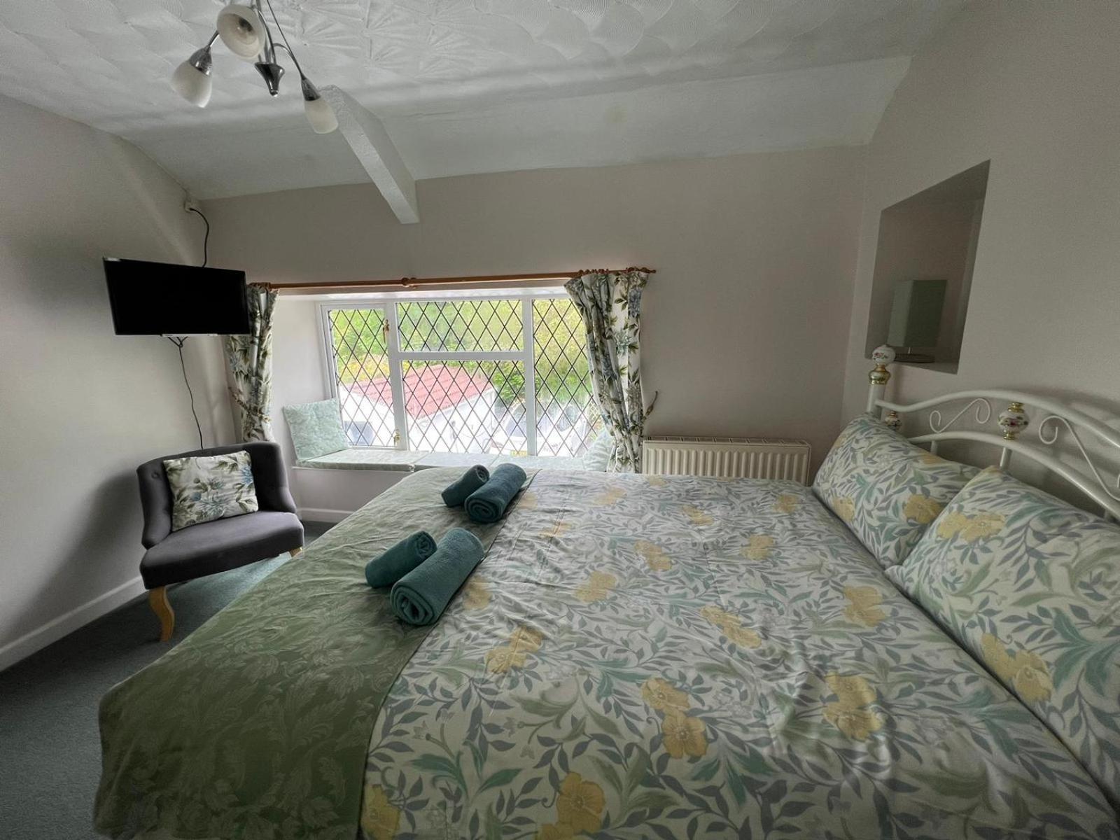 Cwmbach Guest House นีธ ห้อง รูปภาพ